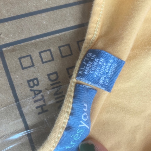 SiZe XL acid washed & hand dyed Upcycled shirt. - Picture 3 of 7